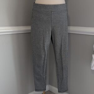 LOFT Black and White Houndstooth Leggings